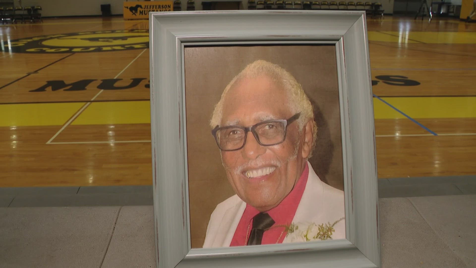 Days before his death Floyd was recognized by the parish as the longest serving employee.