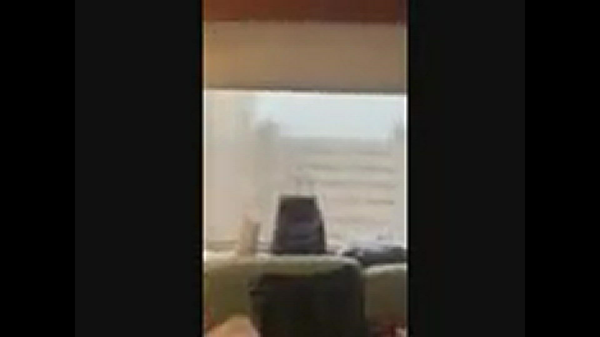 Video shows Hurricane Ida damaging Ochsner Medical Center on Jefferson Highway in New Orleans.
Credit: Cara Castille