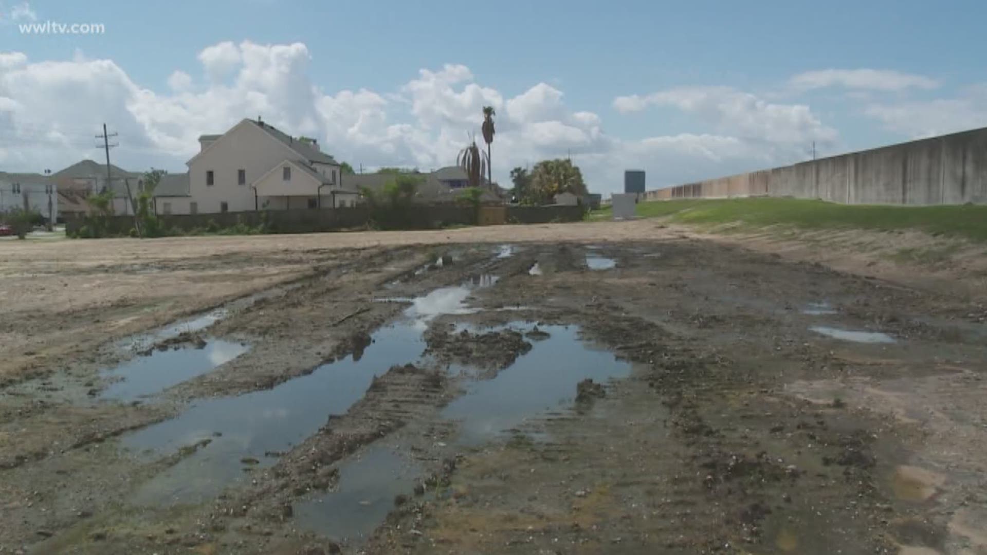 Many residents are concerned about seepage under the 17th Street canal flood walls. 