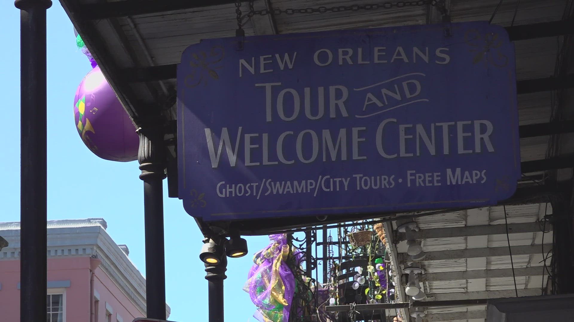 WWL Louisiana's Rachel Handley sat in on a tour guide class to find out what it takes.