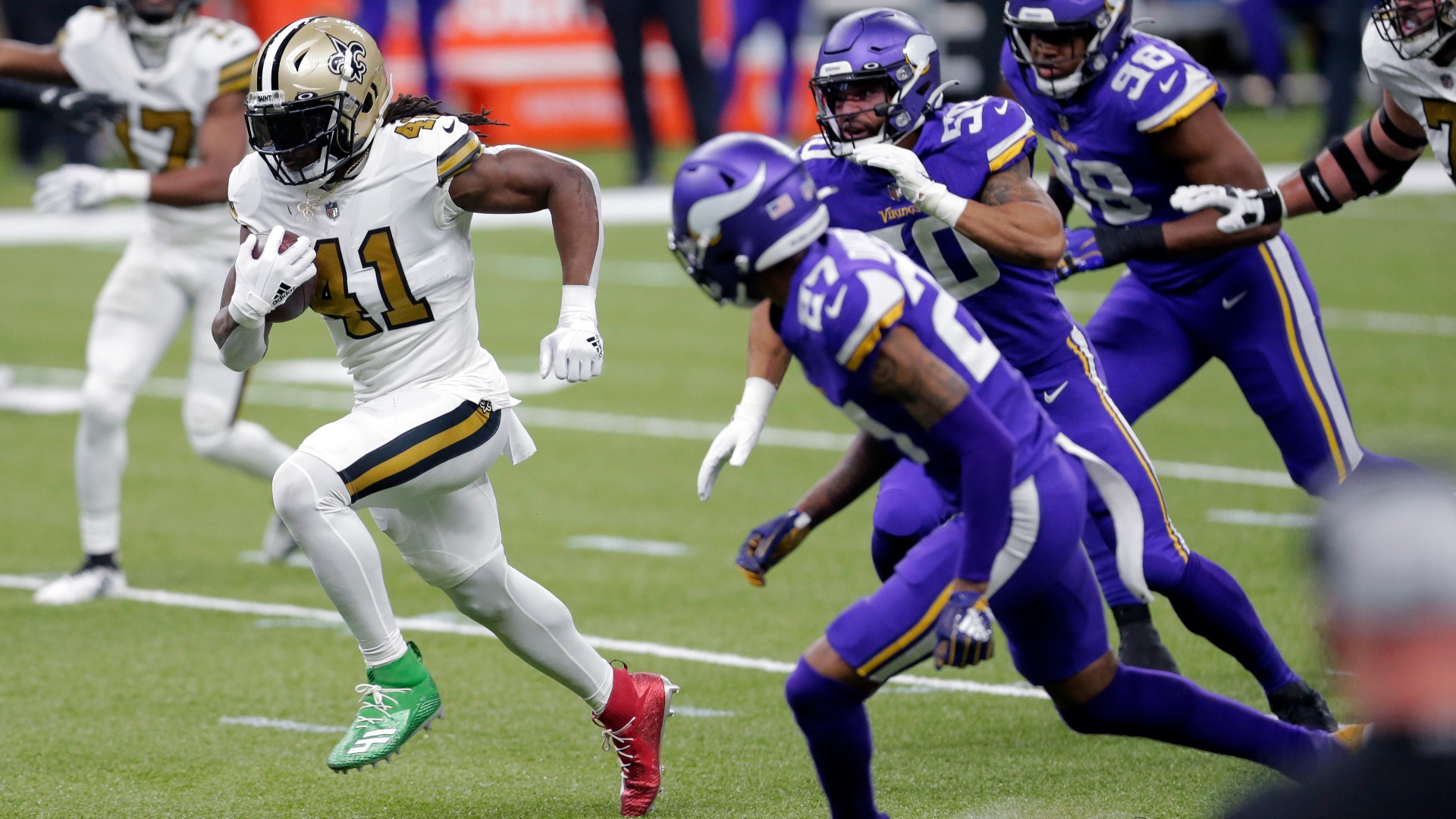 Alvin Kamara tied an NFL record by running for six touchdowns in a game and finished with a career-high 155 yards rushing to help New Orleans beat the Vikings.