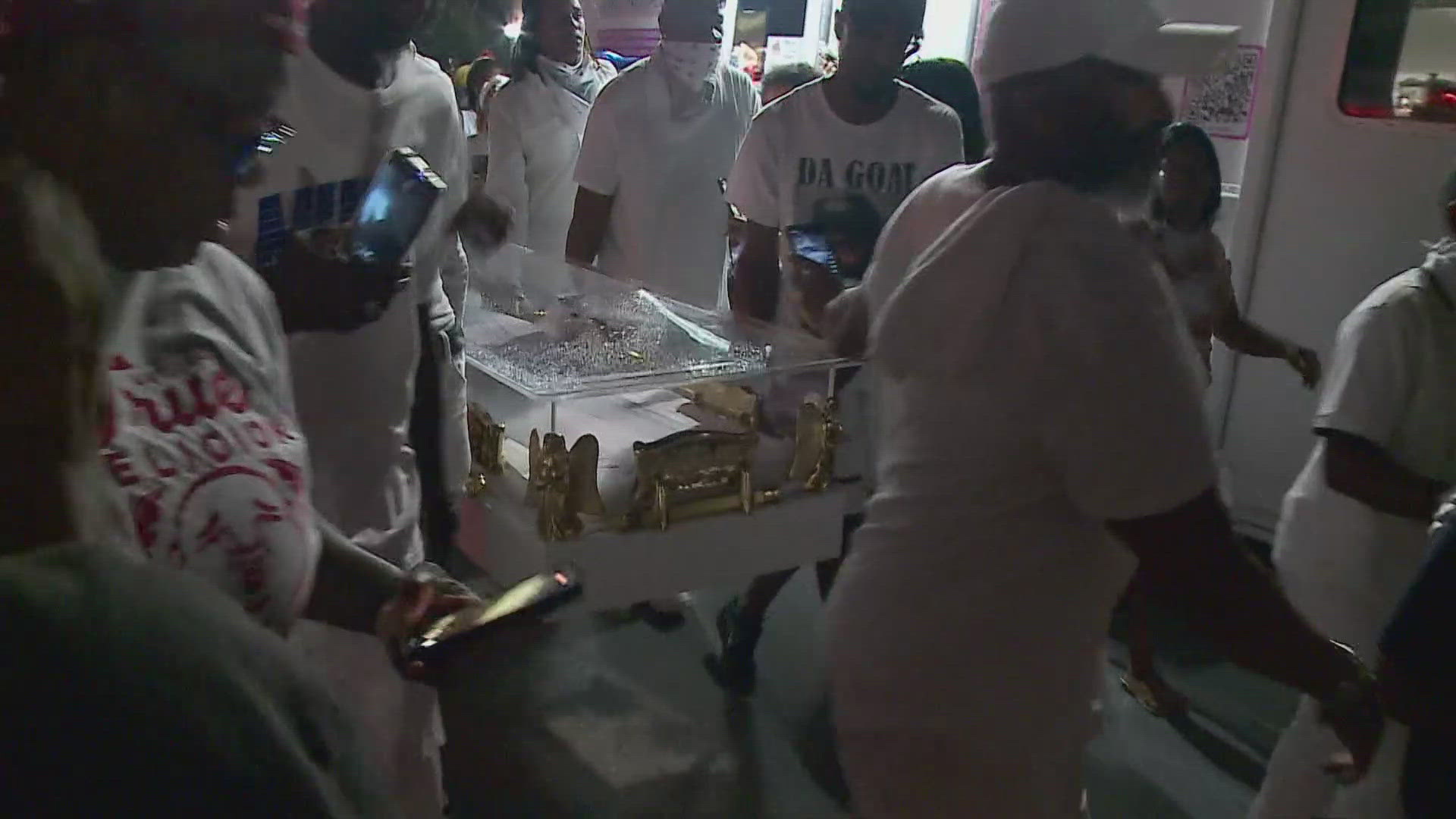 New Orleans gives Frankie Beverly a jazz funeral send-off.