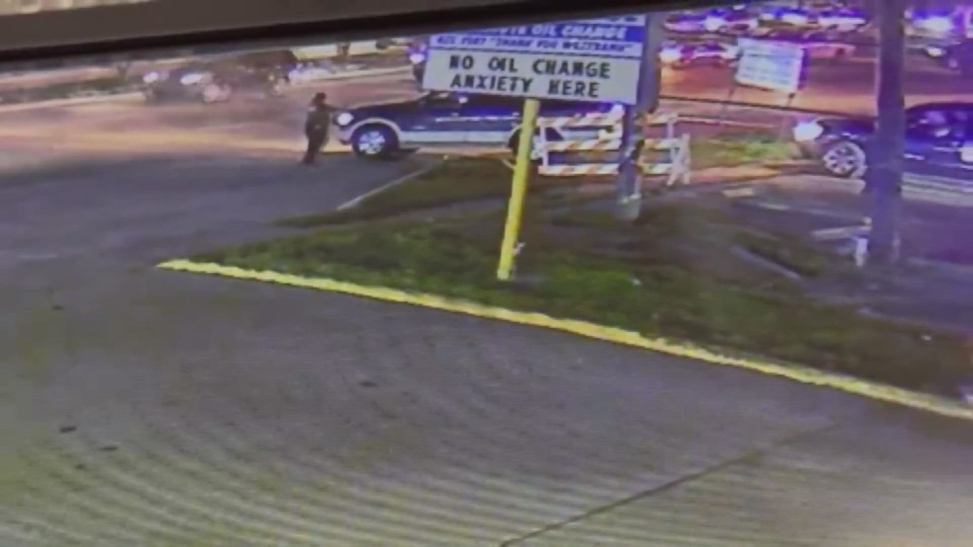 Video shows the moment a JPSO deputy fired a shot at a driver.