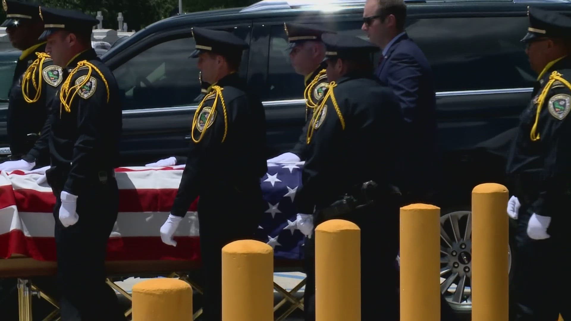 Slain Deputy Marshal Barry Giglio laid to rest in New Orleans cemetery ...