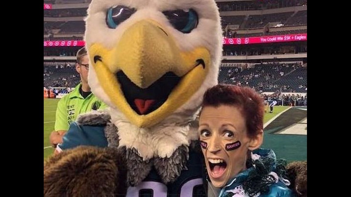 Philadelphia Eagles mascot Swoop endures 25 years after crash