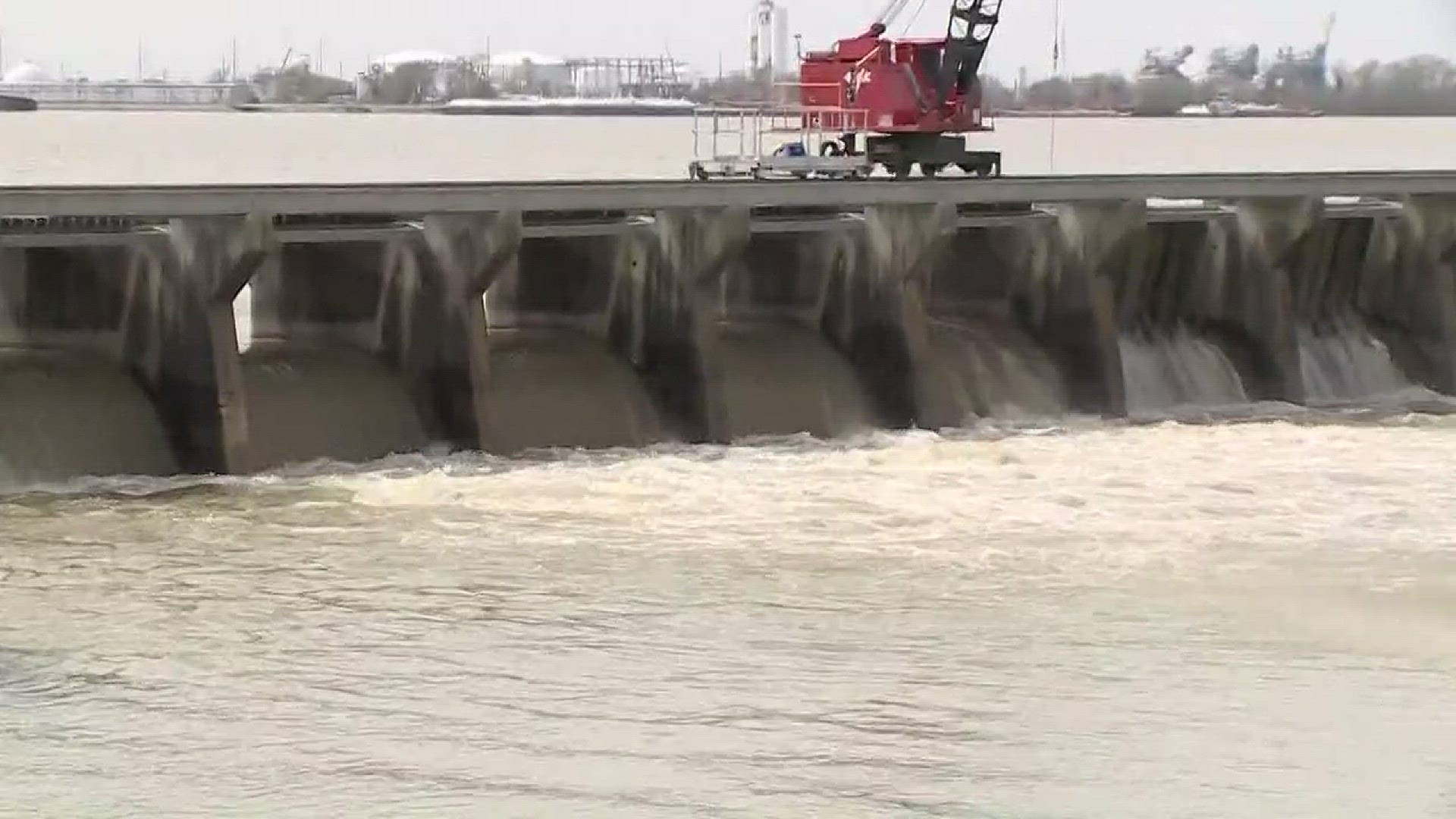 Bonnet Carre Spillway opens to help alleviate river levels