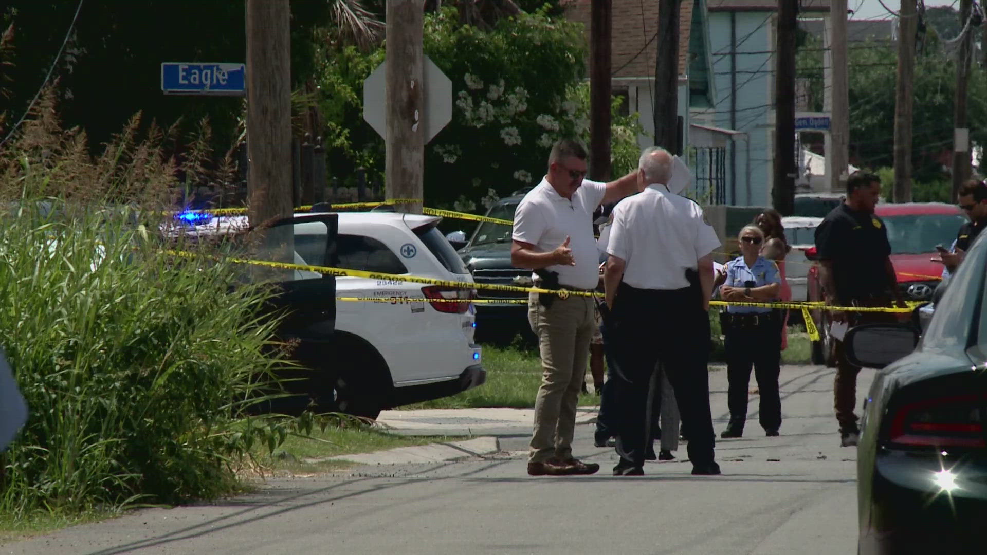 NOPD investigating after one found dead in car in Hollygrove | wwltv.com