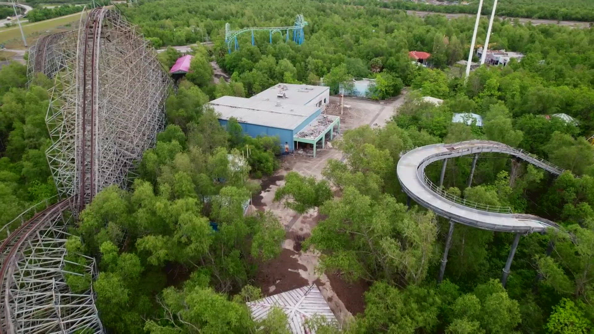 Photojournalist Ricknise Riggins and News Anchor Charisse Gibson joined him for a nostalgic, exclusive ride around that park that closed 19 years ago.