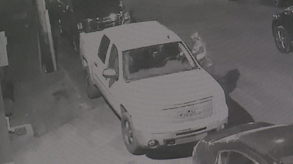 Dozens of cars burglarized with windows smashed while fans watched Saints - Vimarsana News