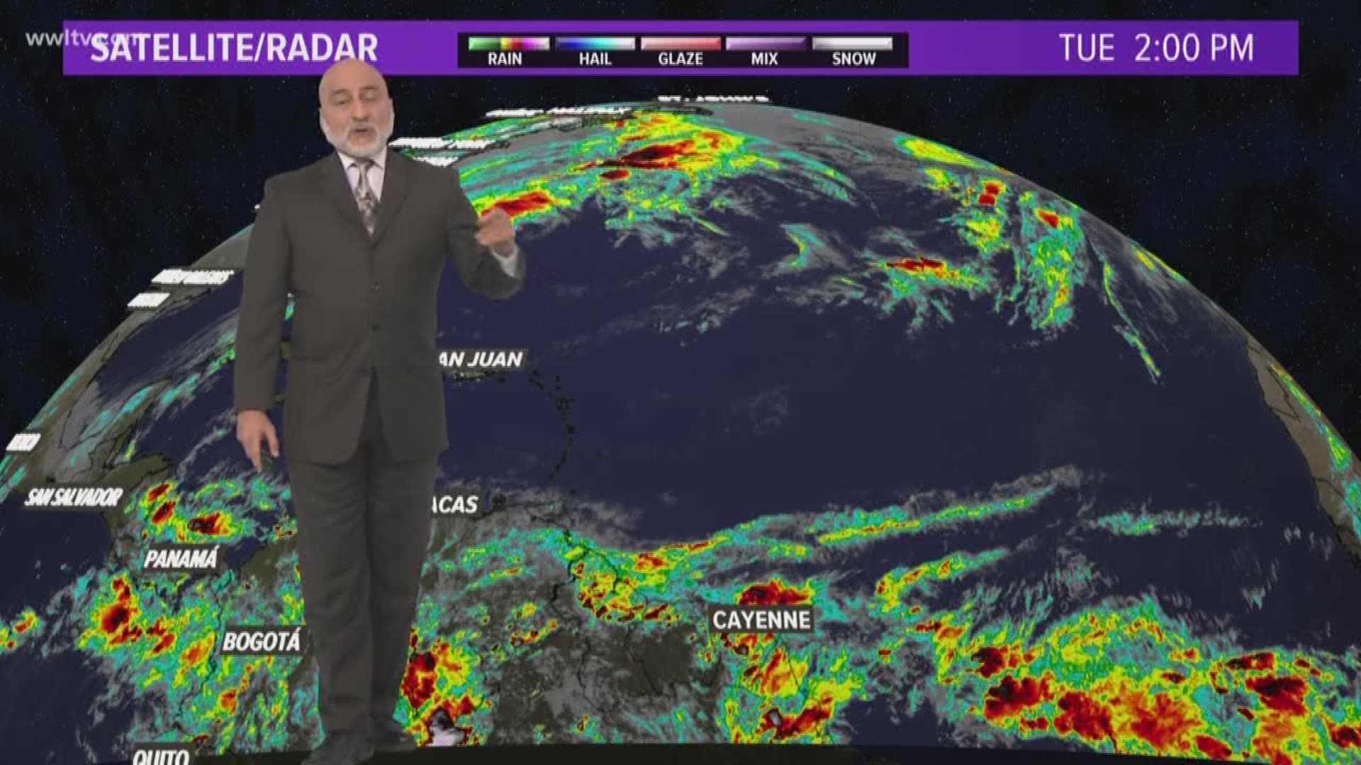 Chief Meteorologist Carl Arredondo and the 5pm Tuesday Tropical Update