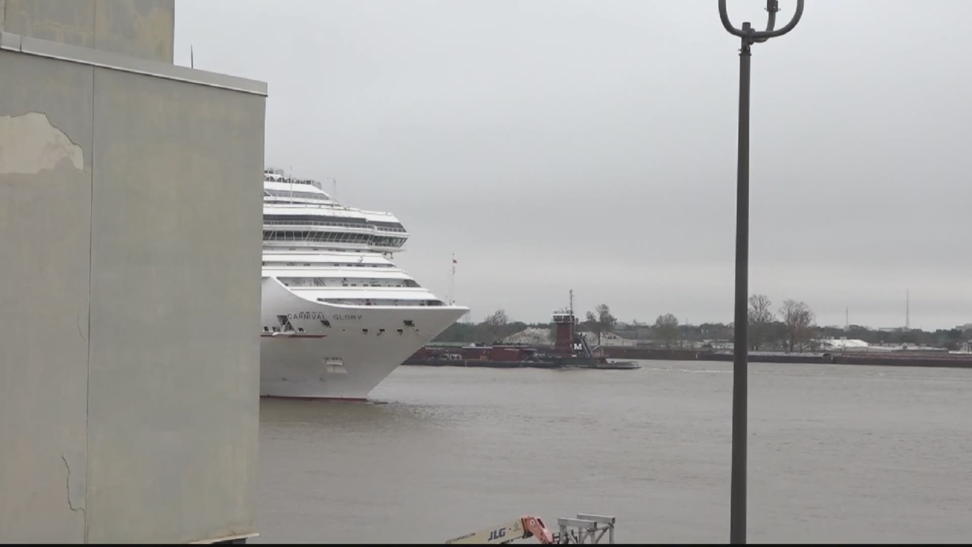 Carnival Glory docks in New Orleans