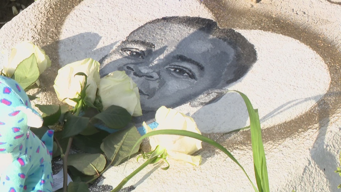 Family holds vigil for 2-year-old killed in Houma | wwltv.com