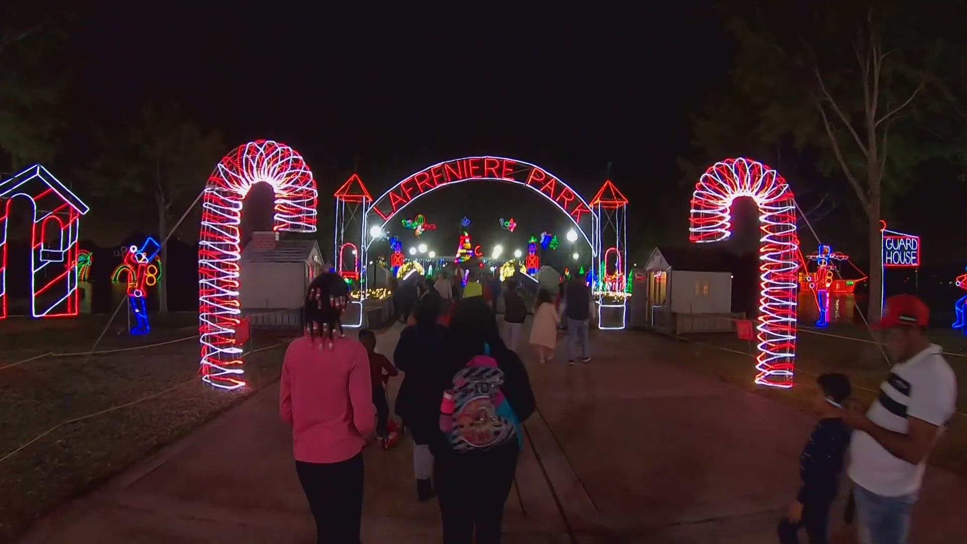 Jefferson Parish elected officials will flip the switch for this annual display at 5:30 p.m. on Dec. 1 lighting ceremony