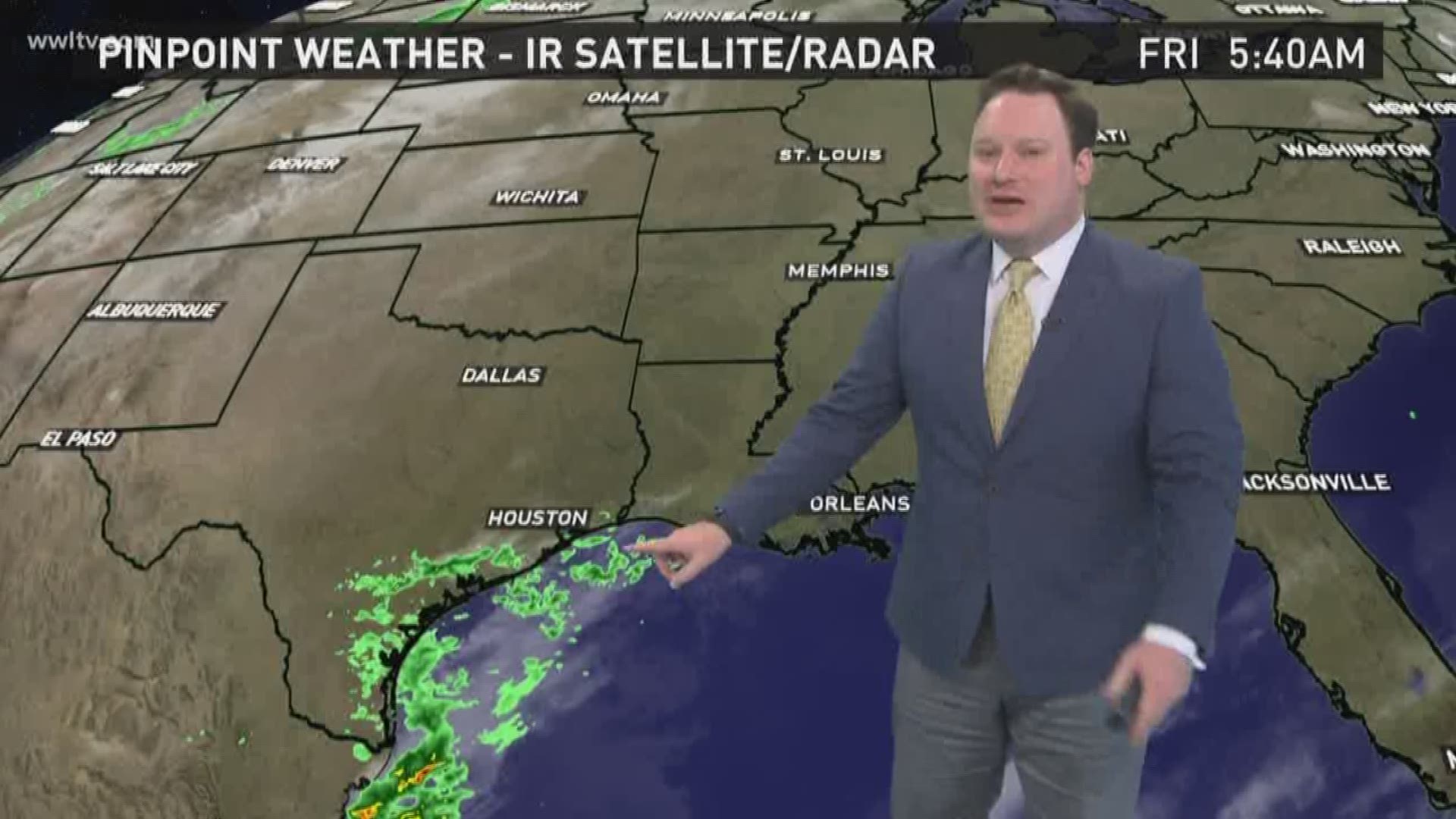 Meteorologist Chris Franklin has a look at the weekend warm up.