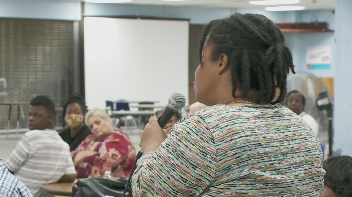 Parents plea for Jefferson Parish schools to stay open amid enrollment