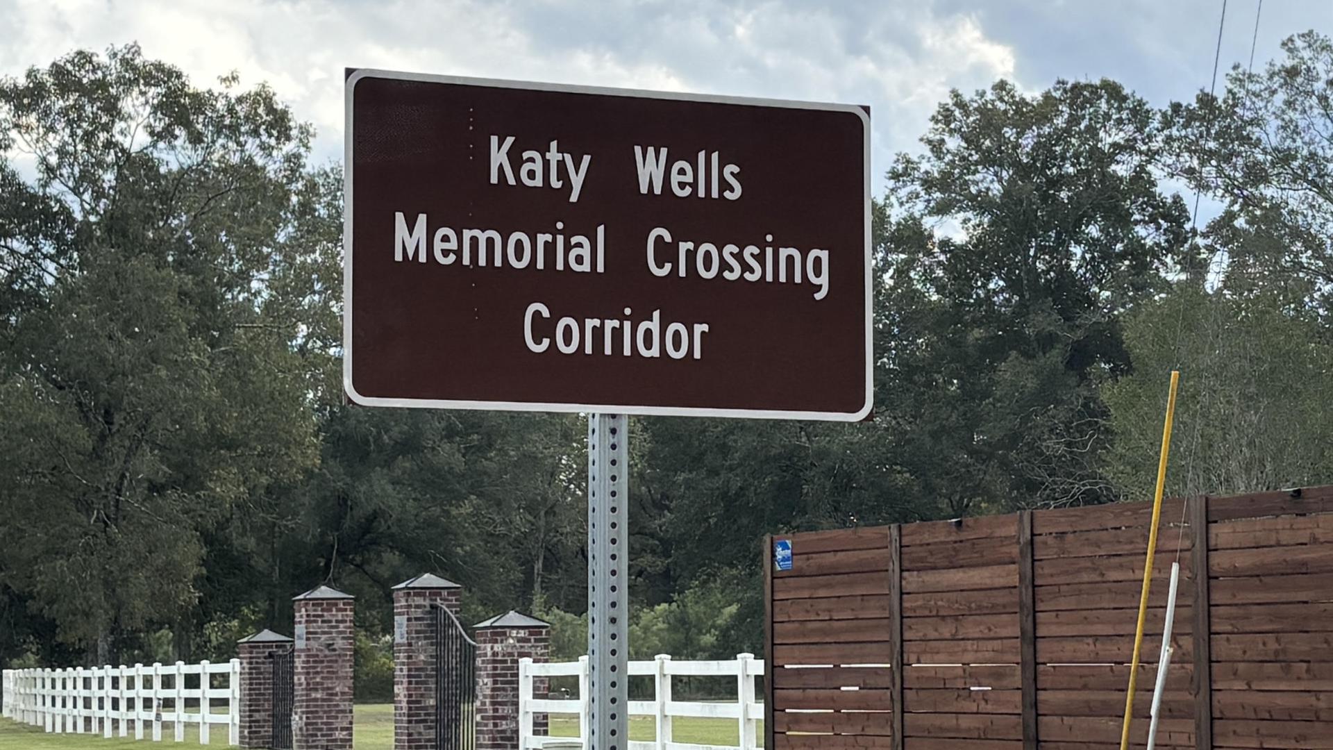 Livingston Parish remembers beloved crossing guard with memorial, dedicated highway sign