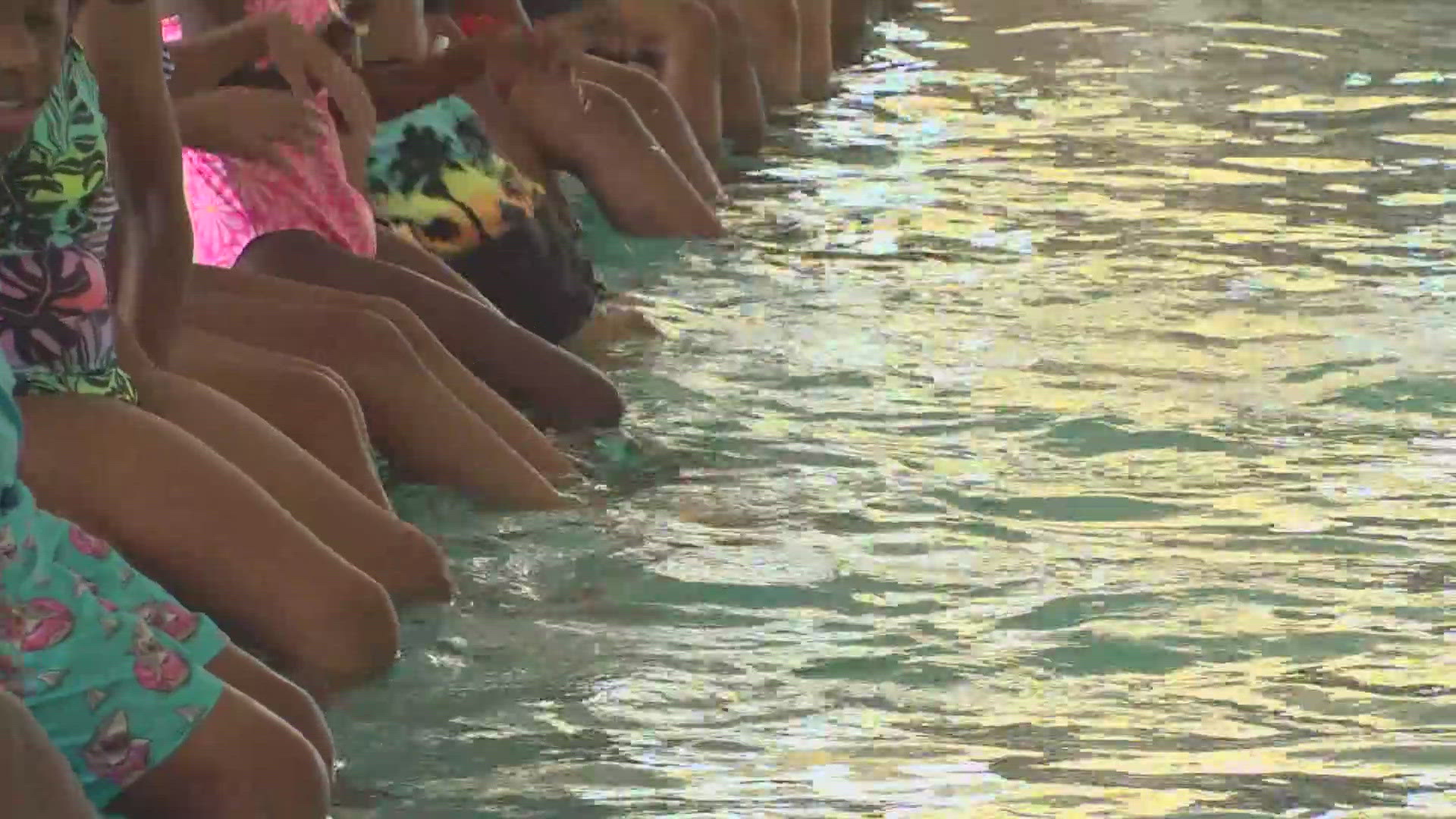 NORDC public pools will stay open later during the summer opertion hours.