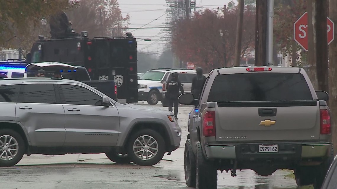 NOPD SWAT roll ends peacefully, 18-year-old arrested | wwltv.com