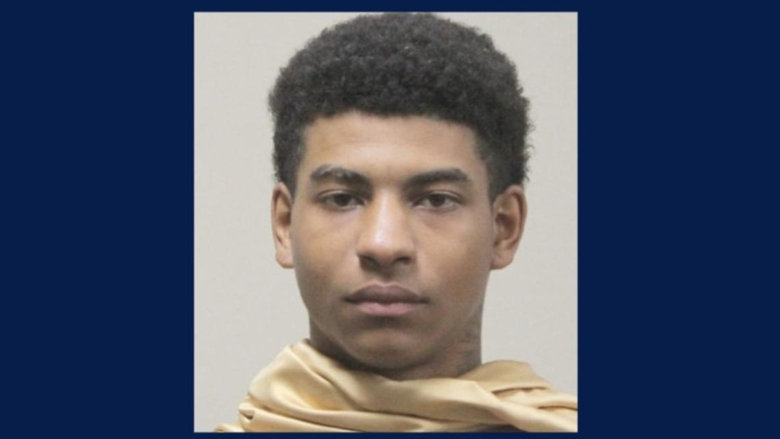 Baton Rouge man arrested after infant hospitalized with fracture, liver injury, police say