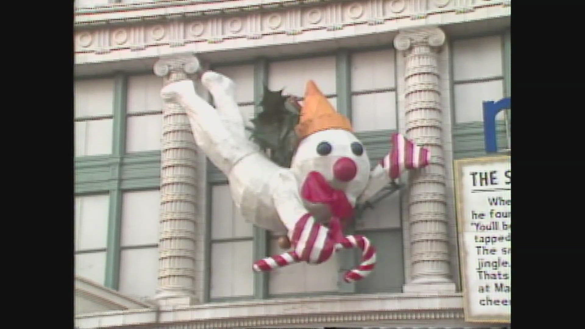 WWL-TV legend Frank Davis takes us to Canal Street where Mister Bingle was always waiting for decades.

