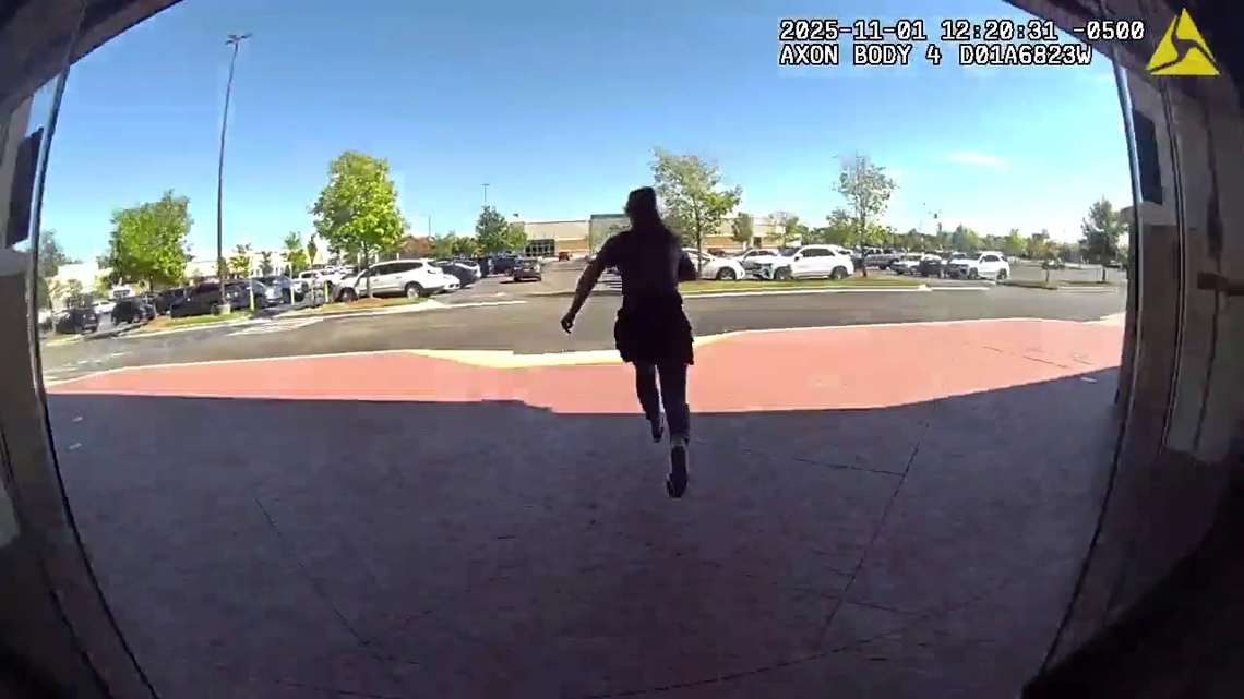 Bystander helps Slidell PD catch a suspected shoplifter by giving pursuing officer a ride