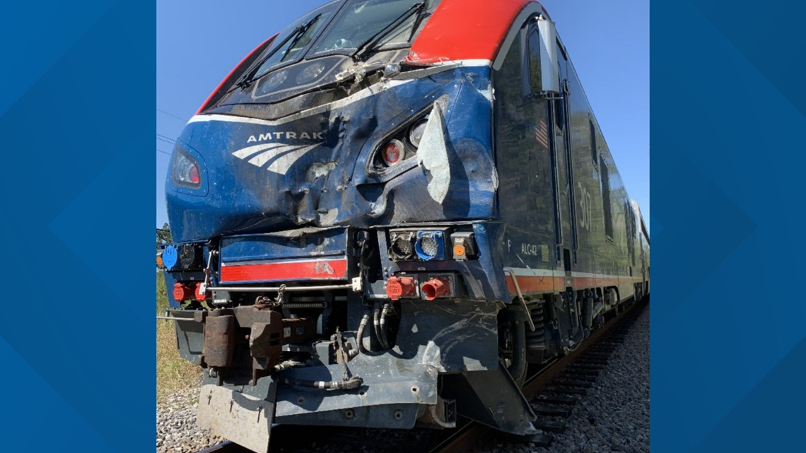 Train with passengers hits 18-wheeler in Amite | wwltv.com