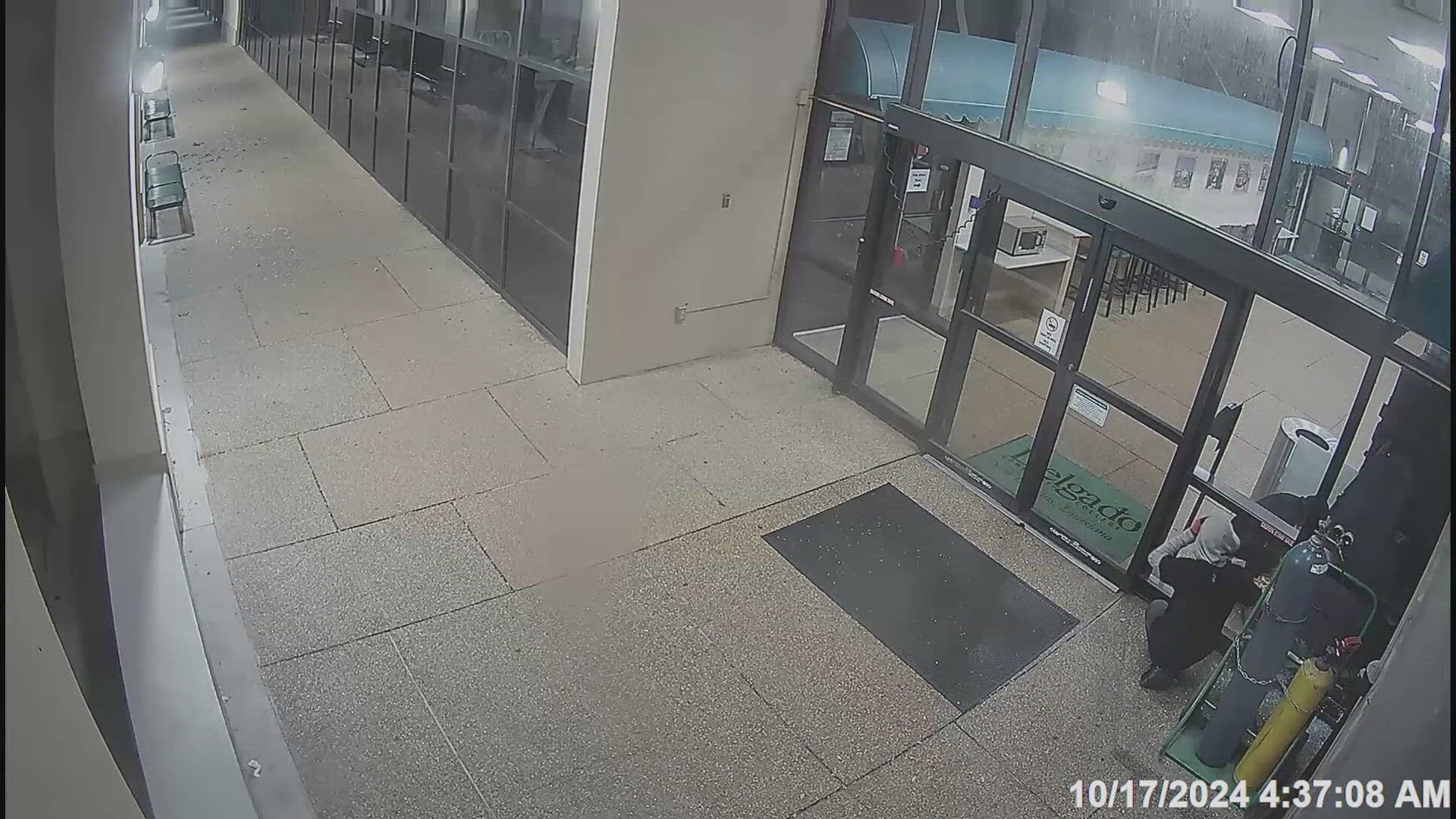 Suspects try to steal an ATM from Delgado Community College campus