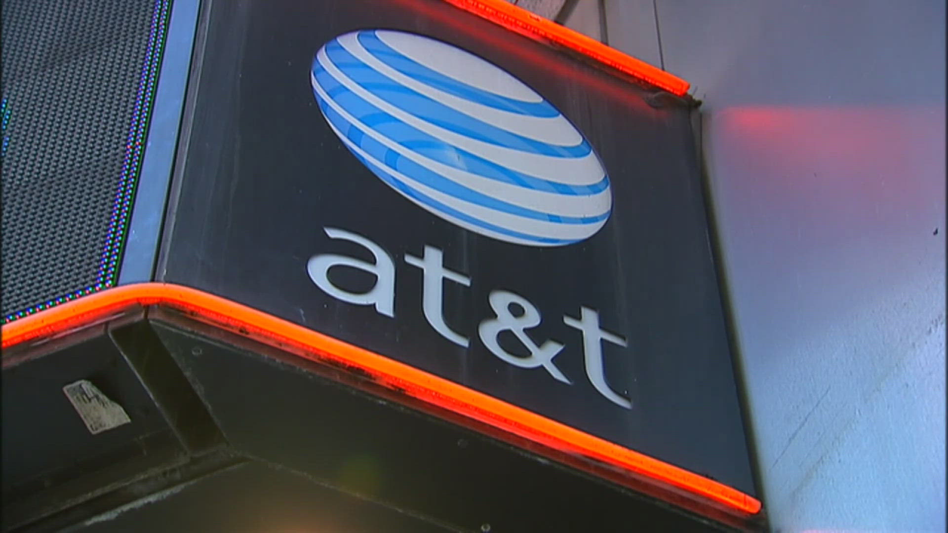 AT&T planning to discontinue landline service | wwltv.com