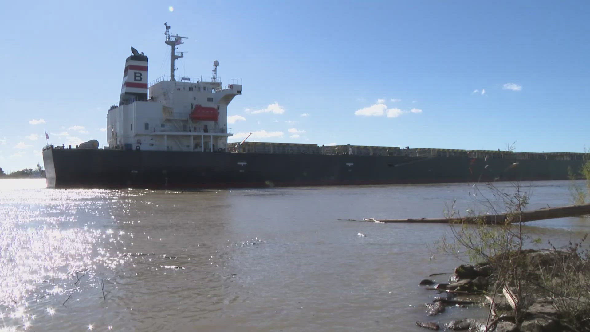 Coast Guard investigates tug boat crash near Luling Bridge | wwltv.com