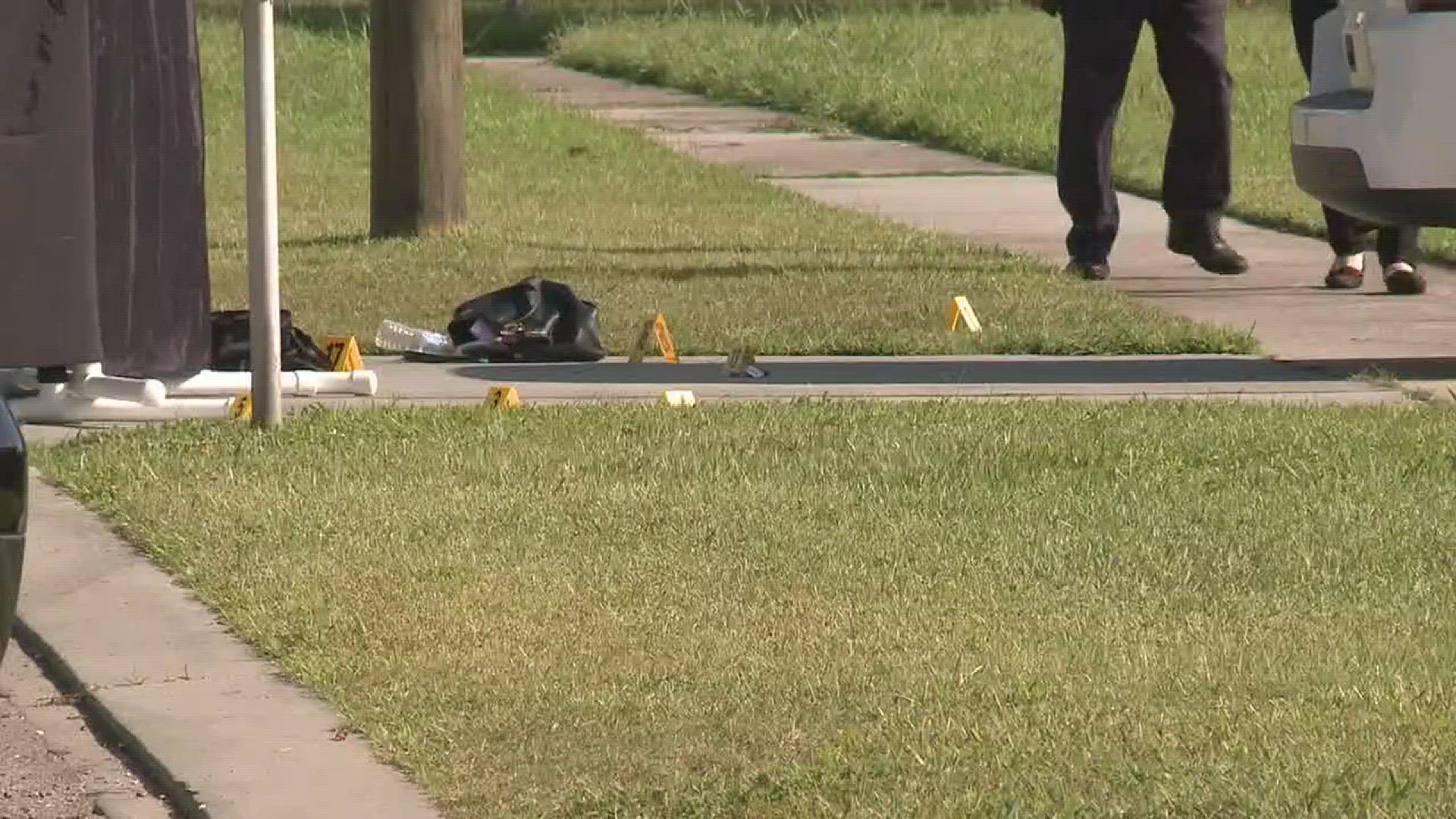 Man accused of killing ex-wife with an ax in Chalmette front yard ...