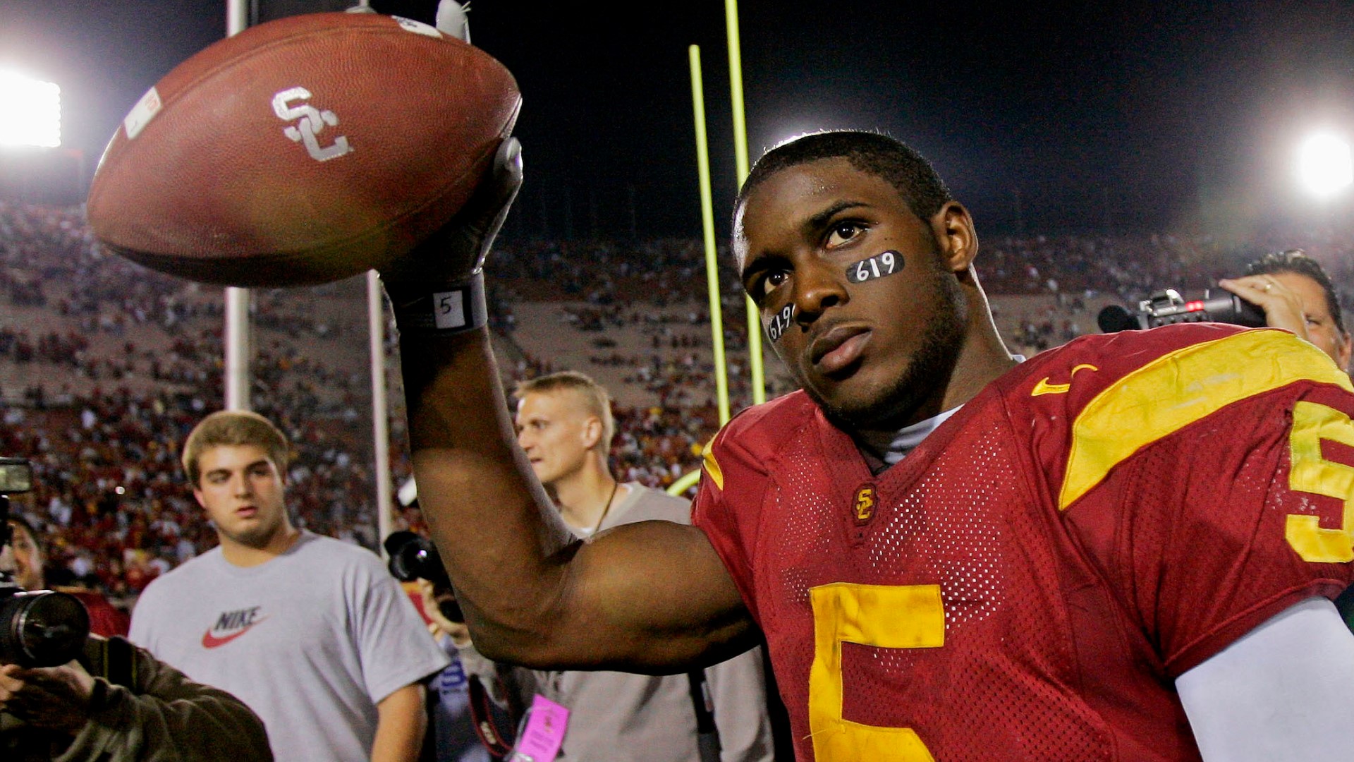 Reggie Bush to get Heisman trophy back wwltv