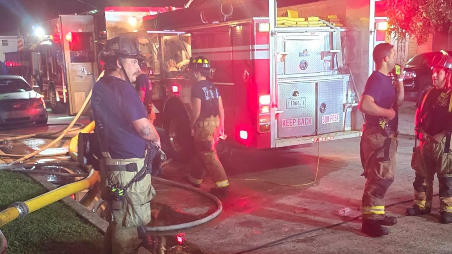 One rescued, another hurt in late-night house fire in Houma | wwltv.com