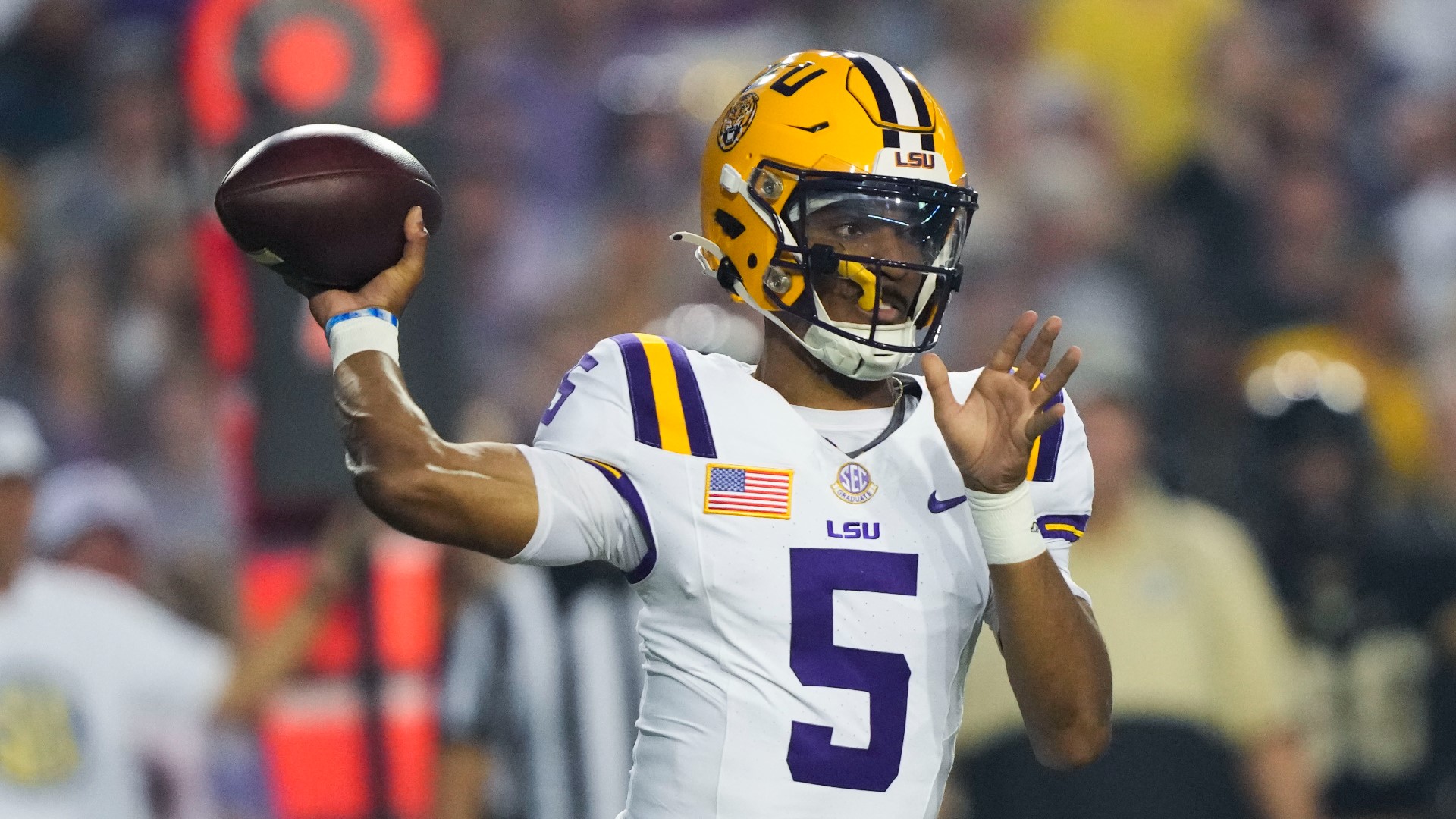 Jayden Daniels throws for 3 TDs, runs for another score as No. 19 LSU ...