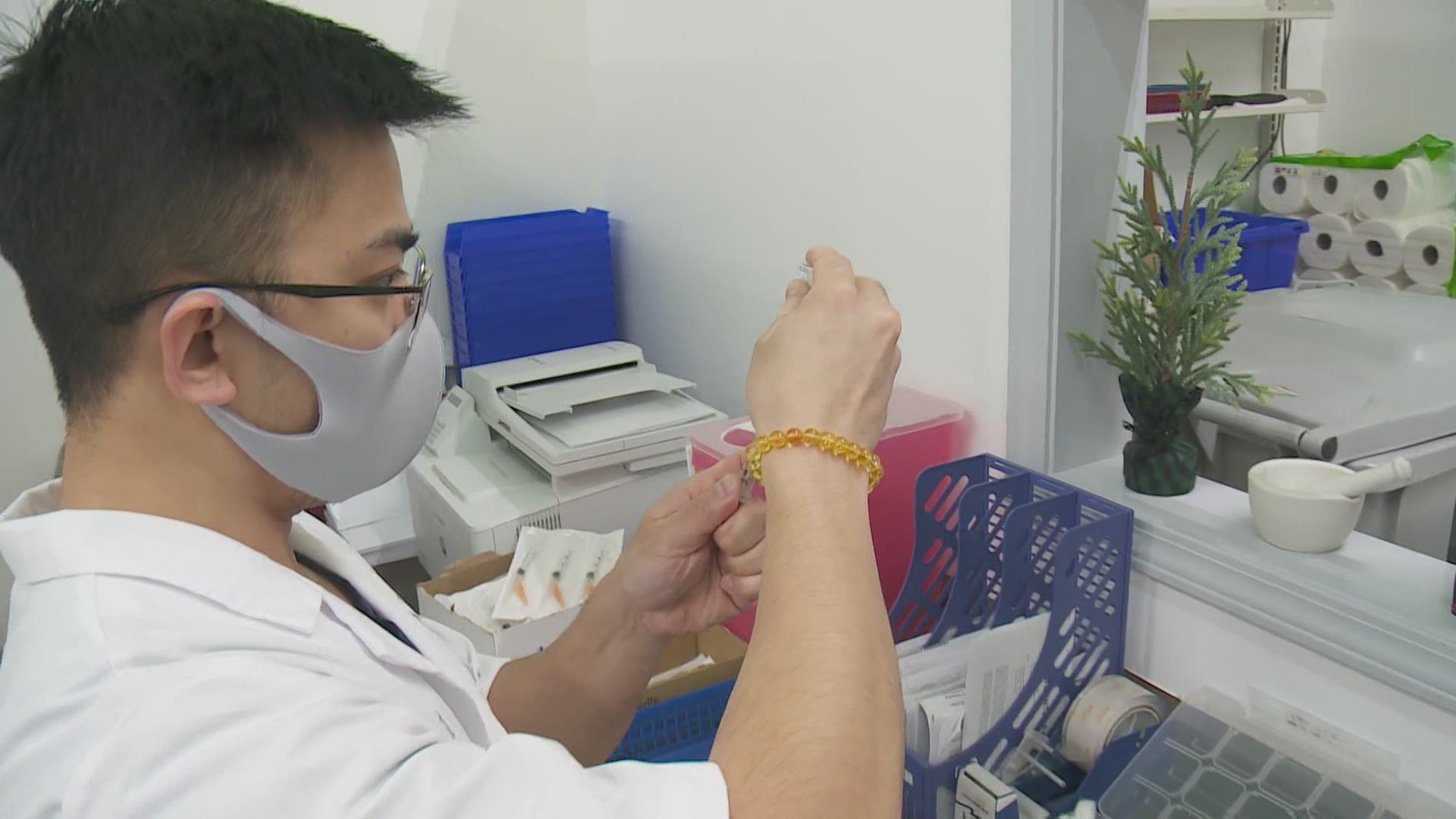 A small pharmacy in New Orleans East is providing the COVID vaccine to plenty of the Vietnamese community in the area.