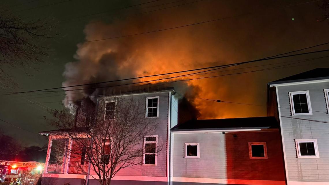 Firefighters battled 2-alarm fire in unoccupied Lakeview home, damages ...