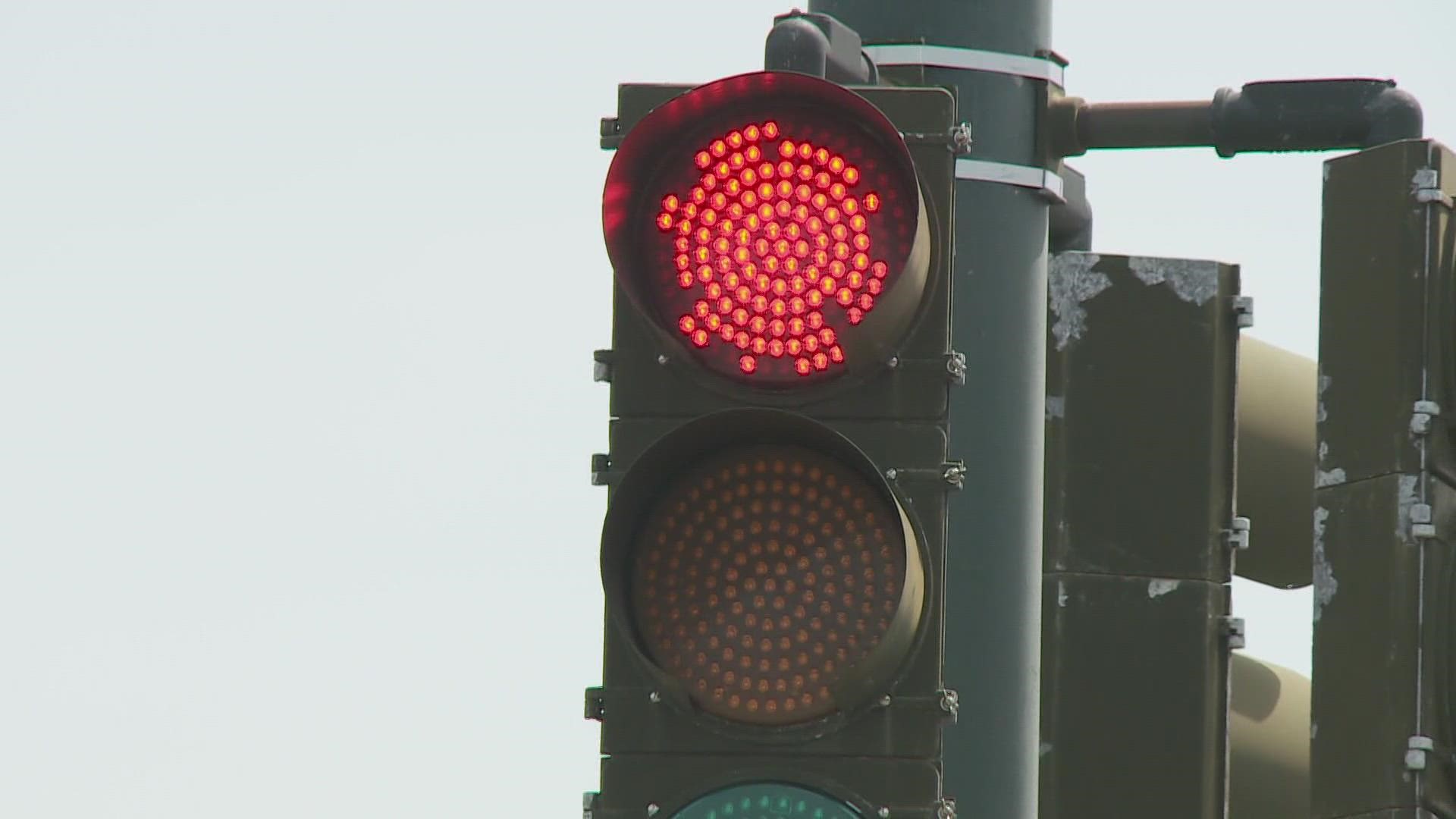 Blinking, broken red traffic lights are a concern for confused local drivers in New Orleans
