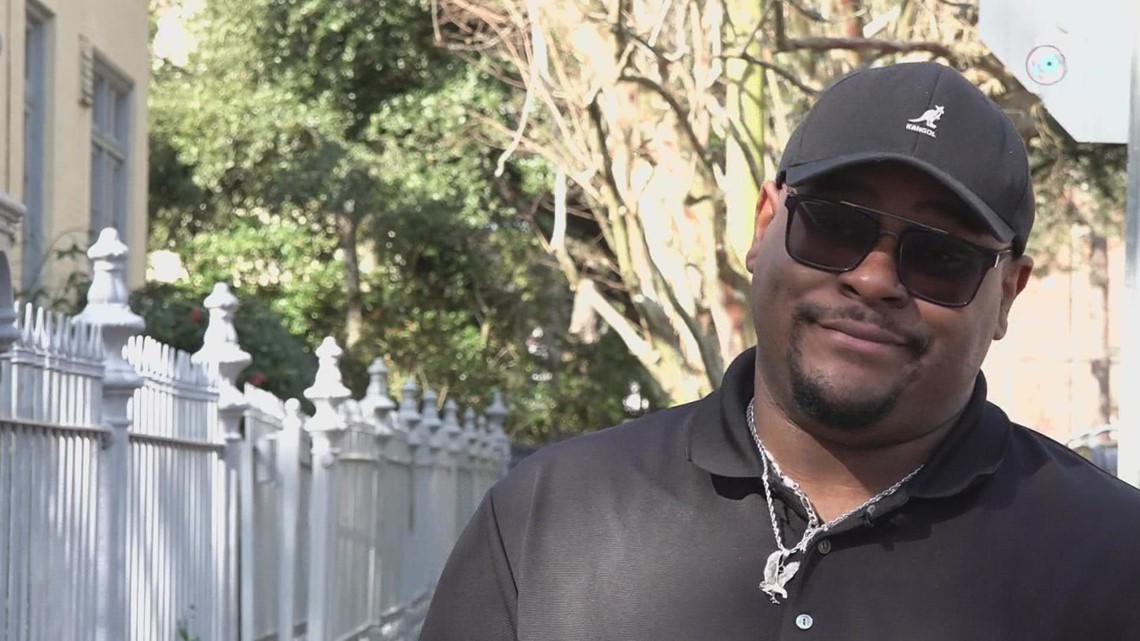 Pastor says teens going through cars behind his church; wants parents to help - Vimarsana News