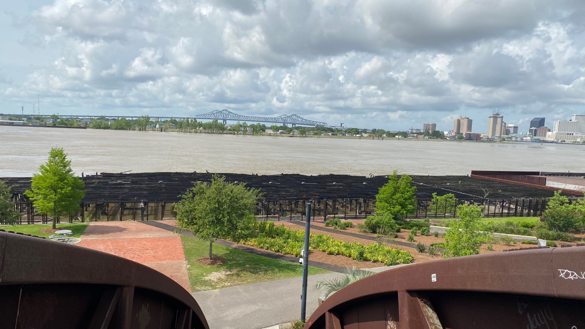 It is unclear if the body belongs to any of the three missing children who were swept into the Mississippi River last month.