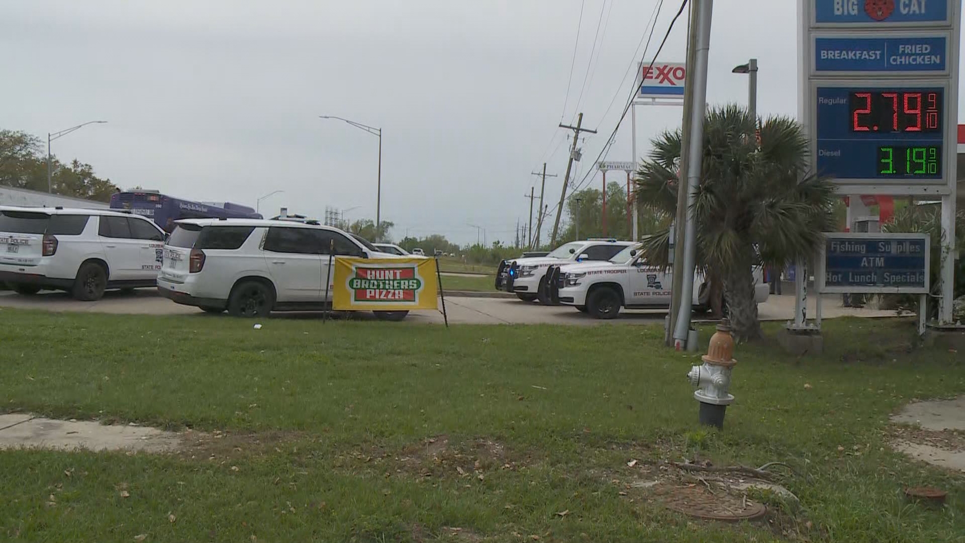 Police chase ends in crash with RTA bus in New Orleans East | wwltv.com