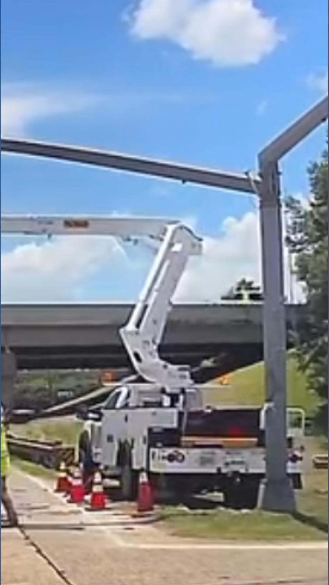 Livingston Parish eectrical worker survives lift truck collision ...