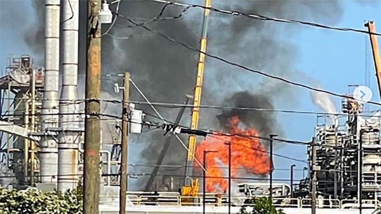 Fire at Valero refinery in Meraux, 8 taken to hospital