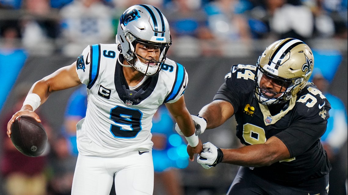 Jones Jr. scores twice, Saints' defense shuts down Panthers' Young in 20-17  win, Sports