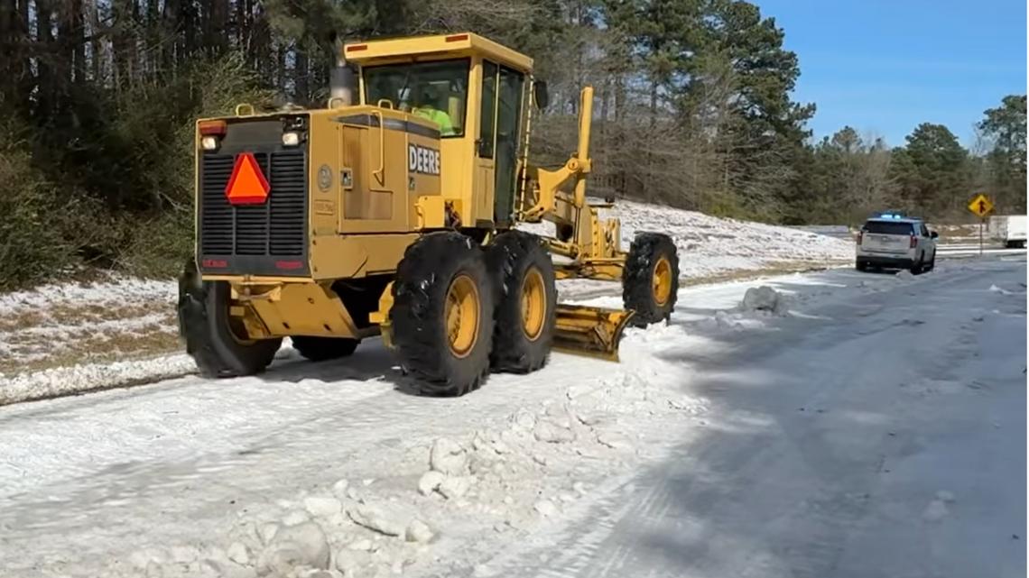 DOTD crews continue round-the-clock work as winter weather impacts north Louisiana