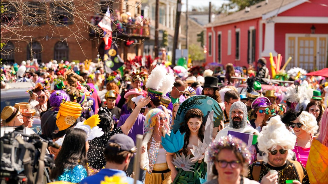 'I love Mardi Gras' | Carnival spirit takes over New Orleans - Vimarsana News