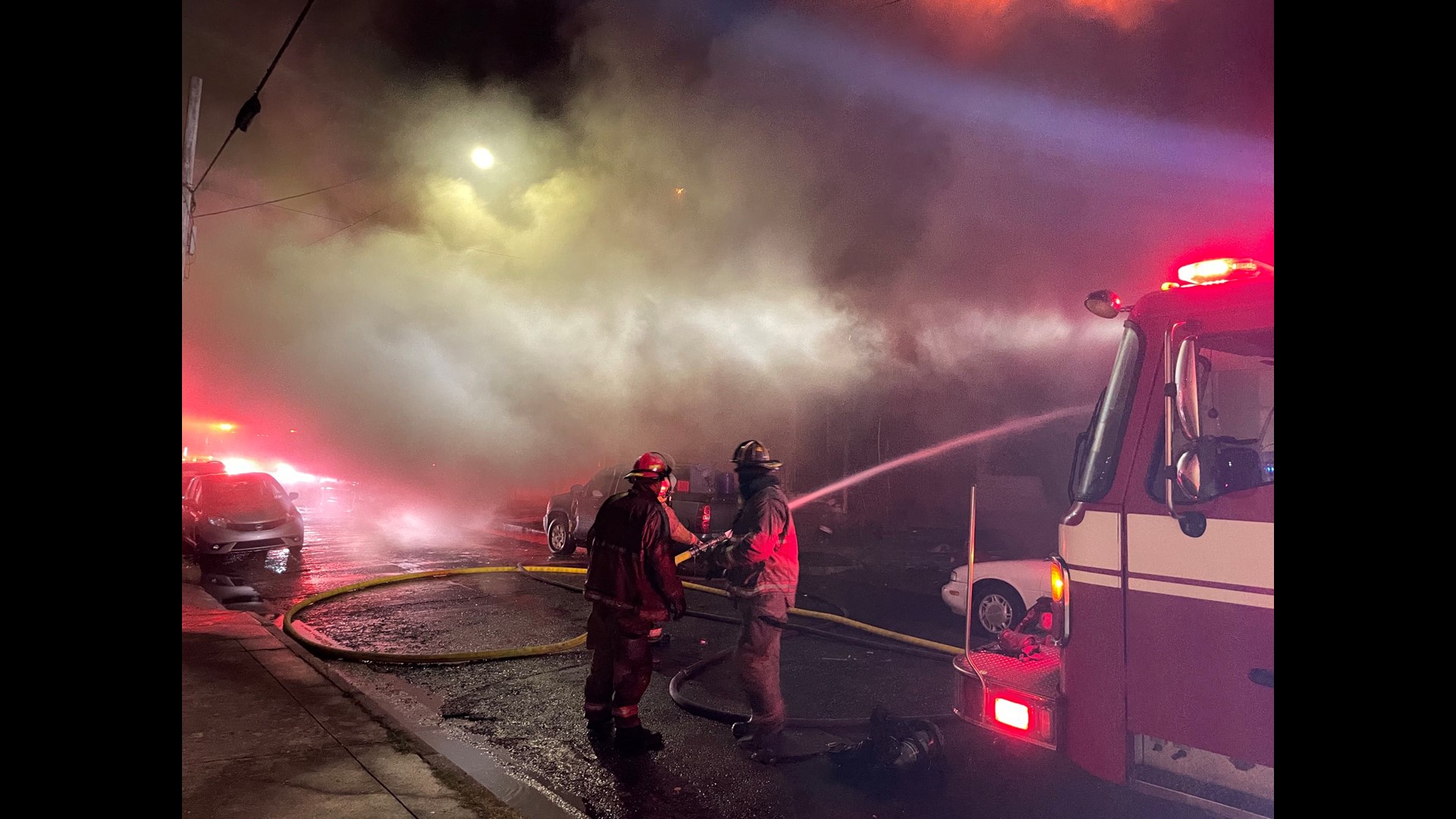 Photos Building collapses in large fire in New Orleans' Central City
