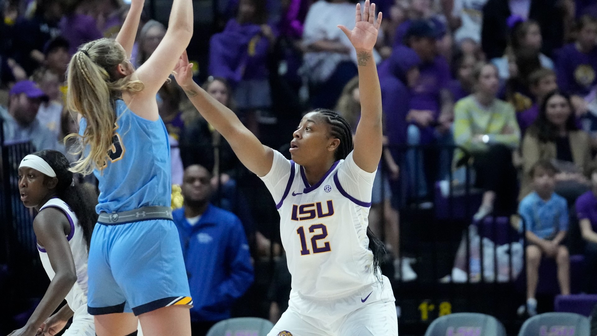 Mikaylah Williams Scores 42 Points And No. 7 LSU Rolls Past Kent State ...