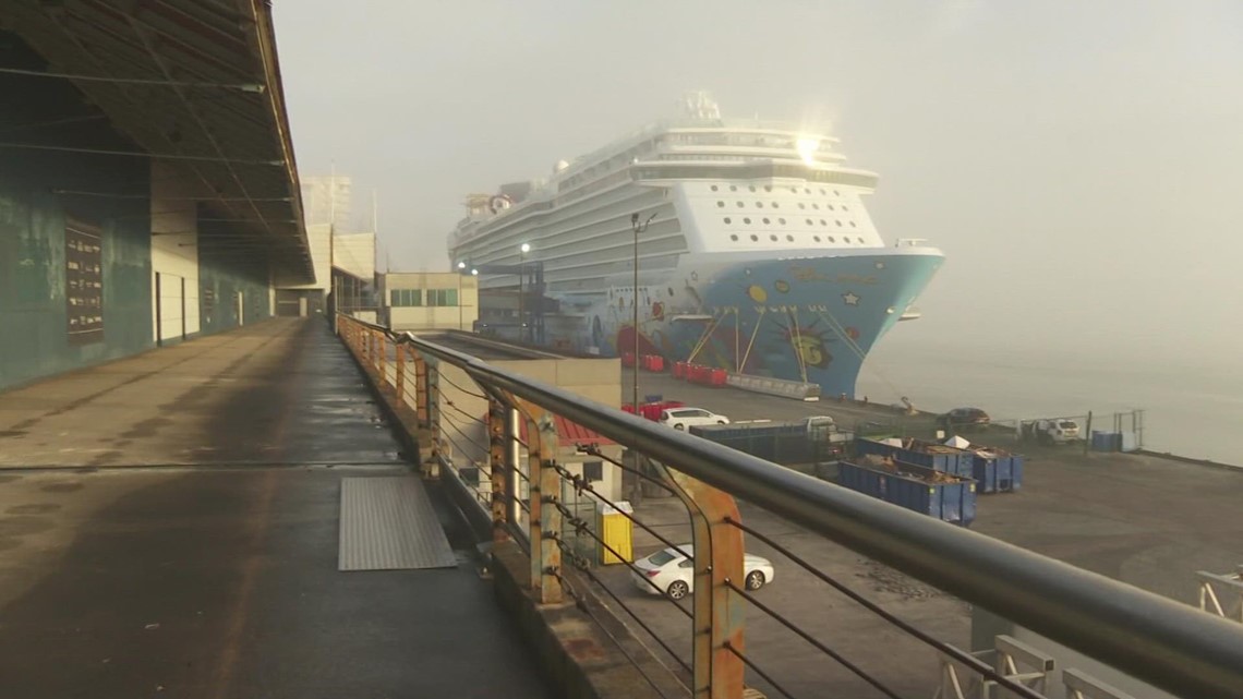 Cruise ship leaves New Orleans after COVID cases for previous trip rises to 17
