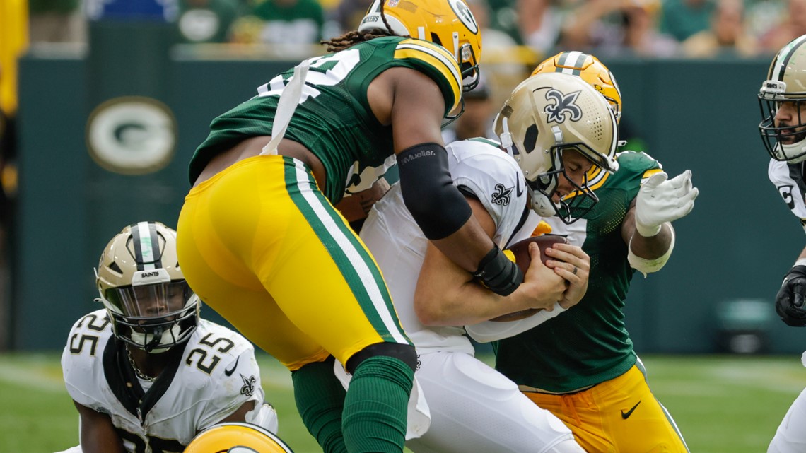 Saints sign starting guard Cesar Ruiz to a 4-year contract extension -   5 Eyewitness News