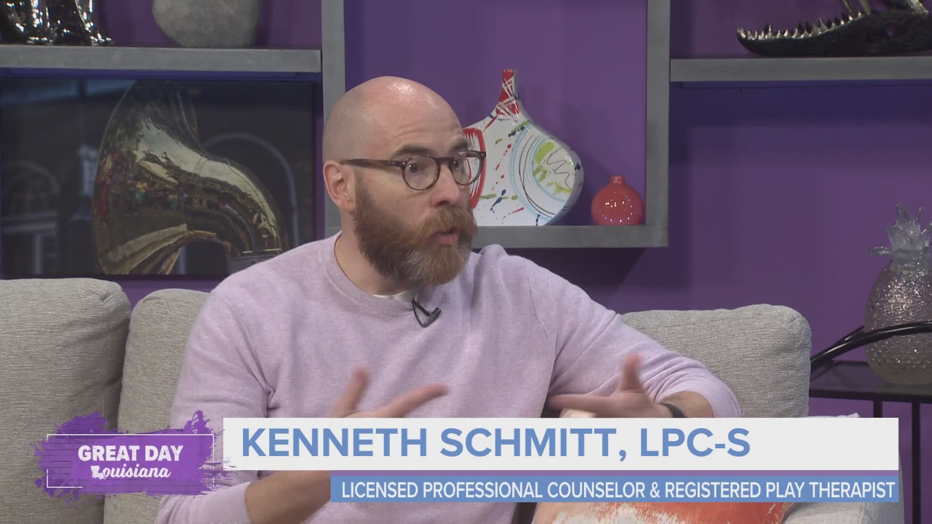 Kenneth Schmitt from Mosaic Play Therapy has some helpful information for the single parents out there.