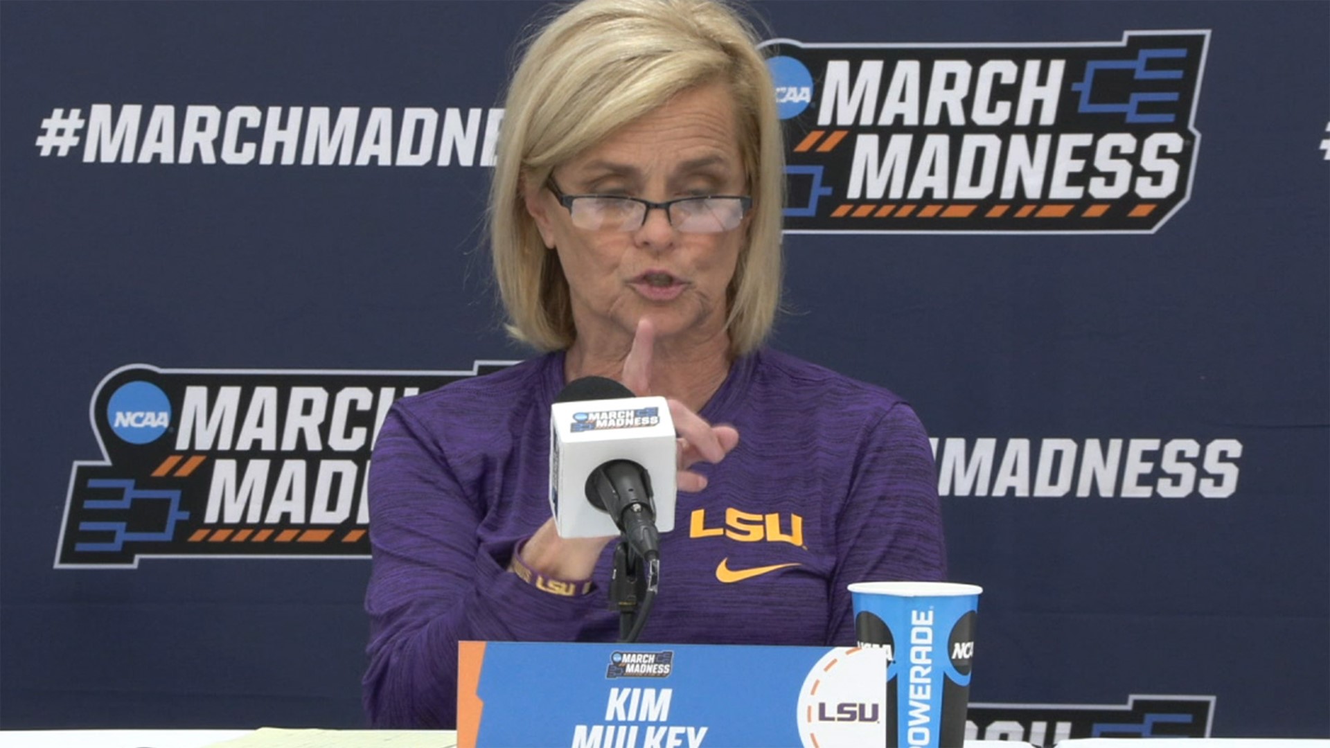 What did LSU coach Kim Mulkey wear to the NCAA opener with Rice?